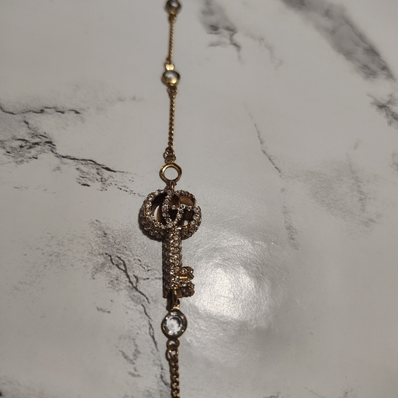 Replica Gucci key charm with diamonds #luxury #jewelry - Picture 14 of 16